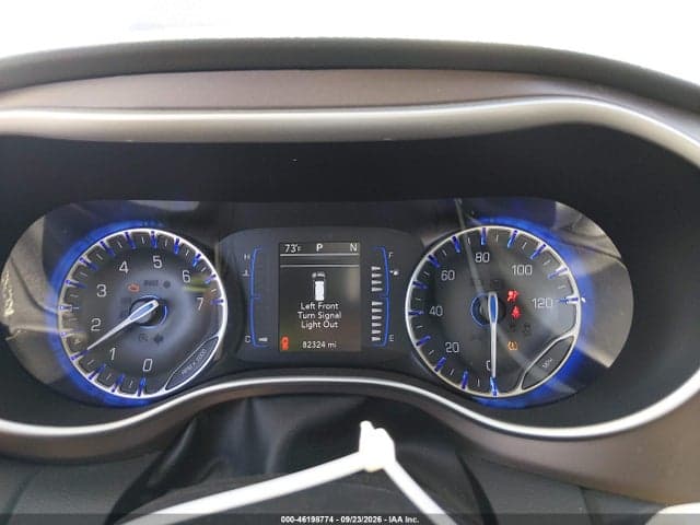 2022 CHRYSLER VOYAGER LX 7