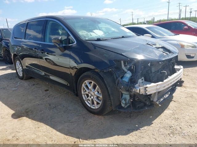 2023 CHRYSLER VOYAGER LX 1