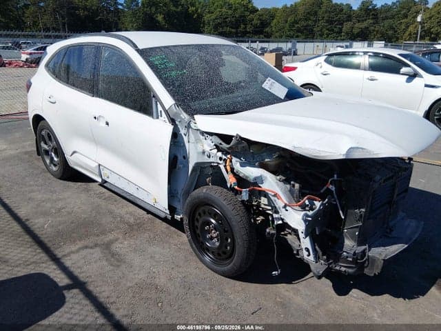 2023 FORD ESCAPE ST-LINE 1
