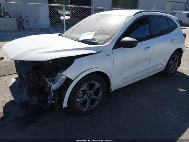 2023 FORD ESCAPE ST-LINE 2