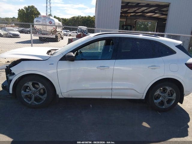 2023 FORD ESCAPE ST-LINE 15