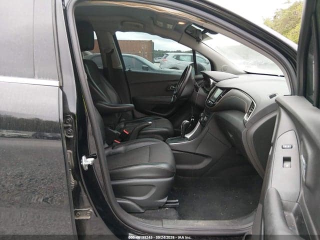 2017 CHEVROLET TRAX LT 5