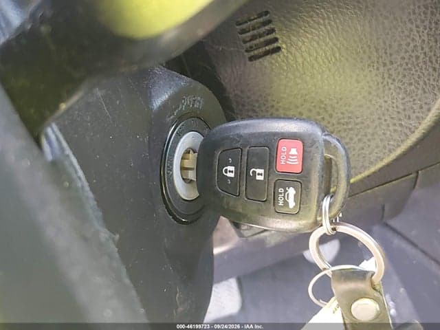 2017 TOYOTA COROLLA SE 11