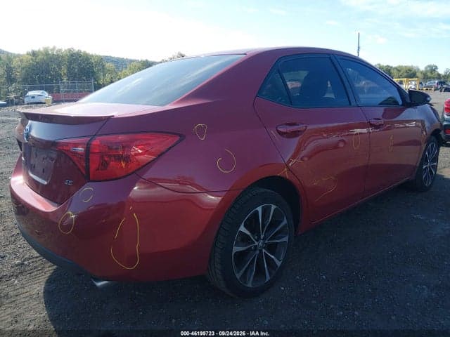 2017 TOYOTA COROLLA SE 4