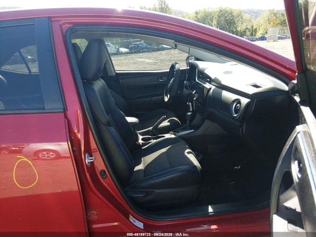 2017 TOYOTA COROLLA SE 5