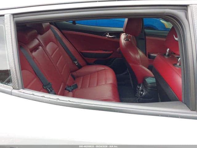 2018 KIA STINGER GT2 8