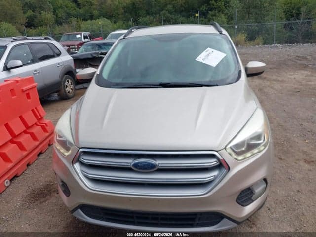 2017 FORD ESCAPE SE 6
