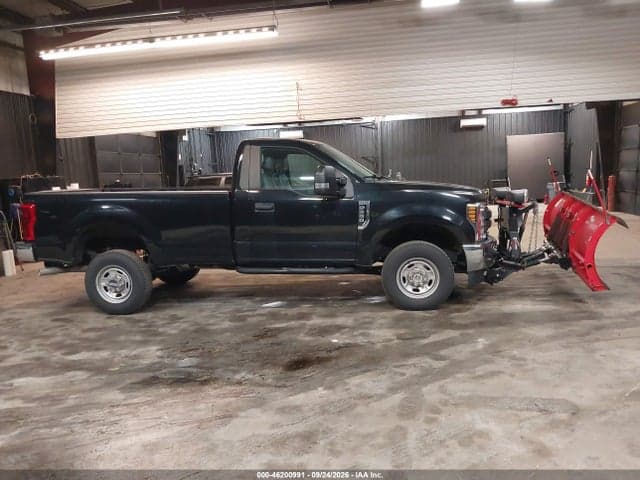 2018 FORD F-250 XL 18