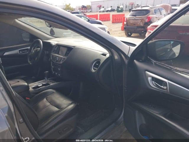 2017 NISSAN PATHFINDER SL 5