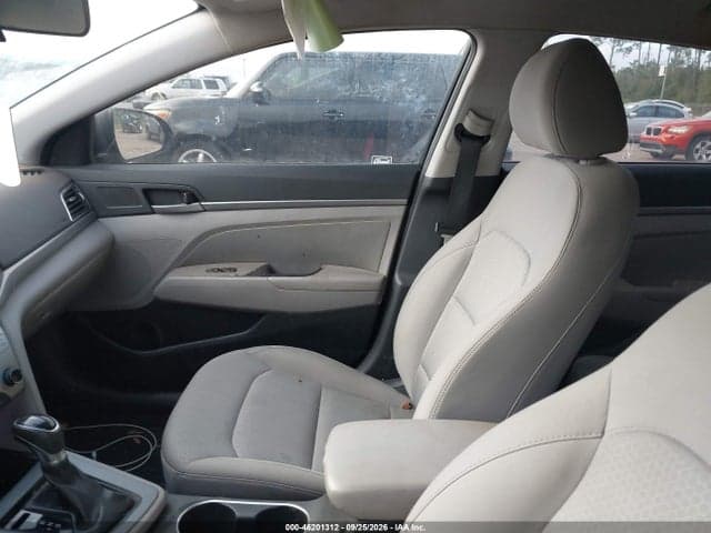 2017 HYUNDAI ELANTRA SE 5