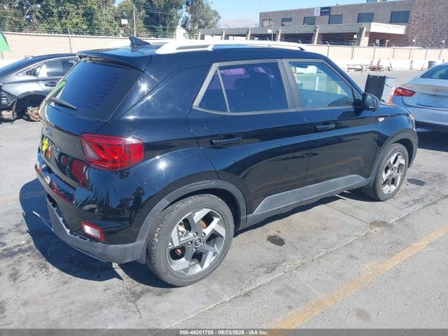 2022 HYUNDAI VENUE SEL 4