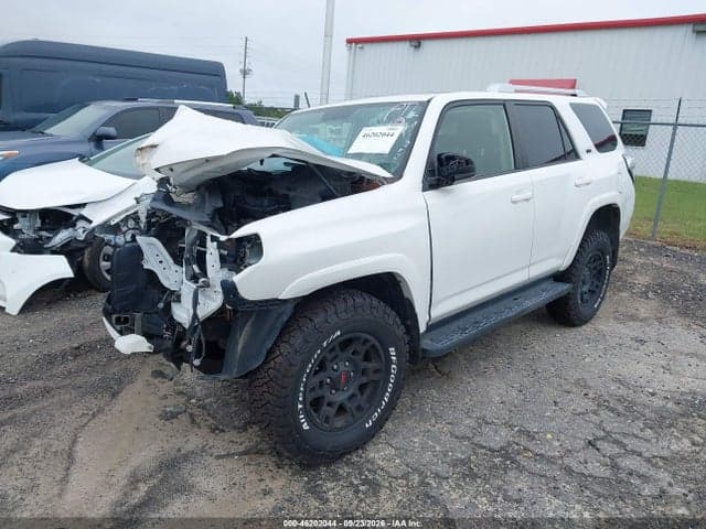 2018 TOYOTA 4RUNNER SR5 2