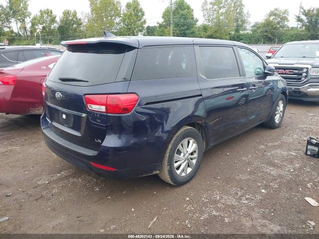 2018 KIA SEDONA LX 4