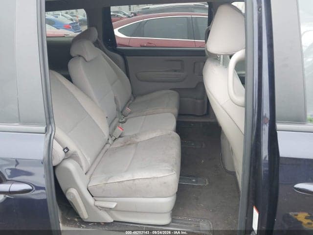 2018 KIA SEDONA LX 8