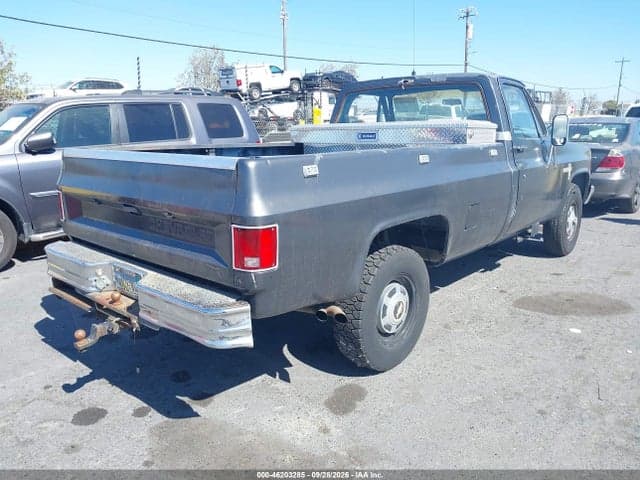 1983 CHEVROLET K20 4
