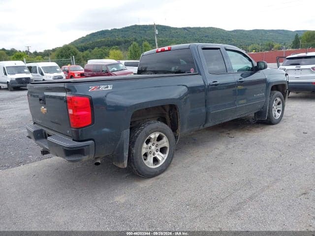 2017 CHEVROLET SILVERADO 1500 2LT 4