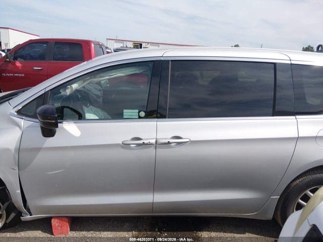 2026 CHRYSLER PACIFICA SELECT 15