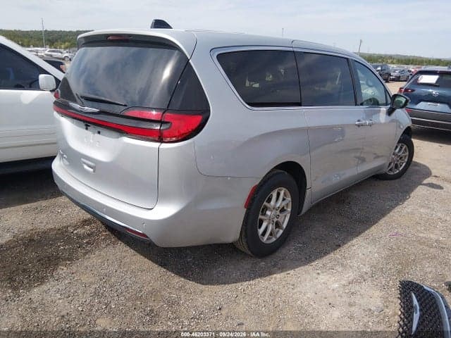2026 CHRYSLER PACIFICA SELECT 4