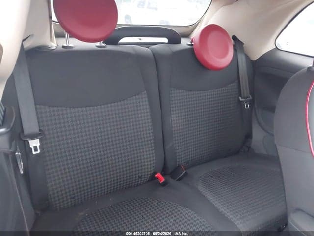 2017 FIAT 500C POP 8