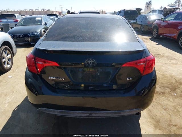 2019 TOYOTA COROLLA SE 17