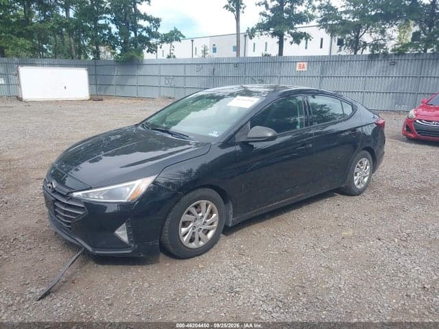 2019 HYUNDAI ELANTRA SE 2