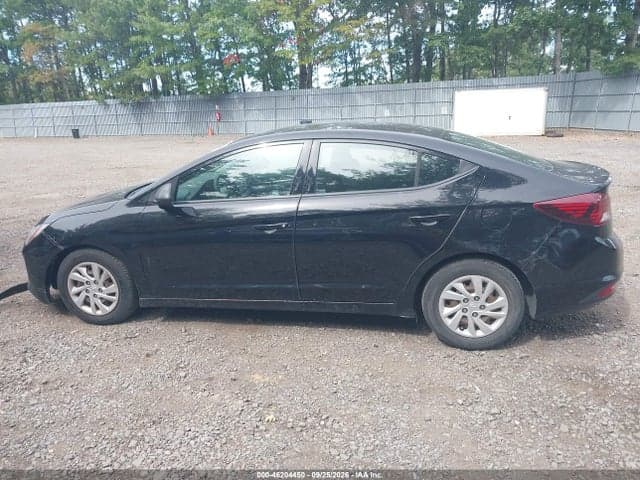 2019 HYUNDAI ELANTRA SE 14