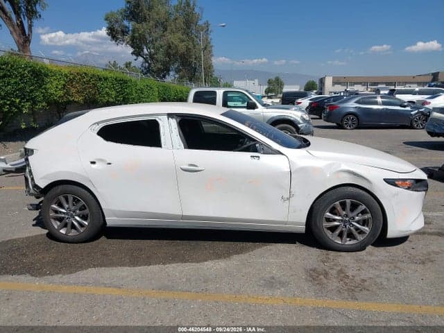 2021 MAZDA MAZDA3 2.5 S 14