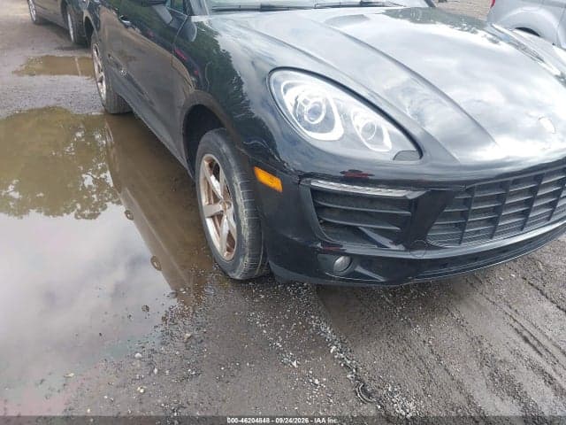 2017 PORSCHE MACAN 6