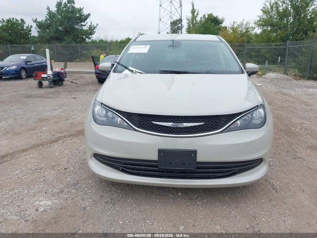 2017 CHRYSLER PACIFICA LX 12