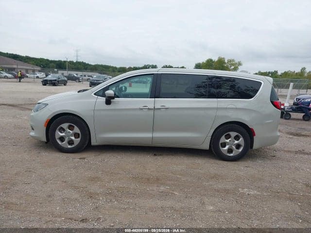 2017 CHRYSLER PACIFICA LX 14