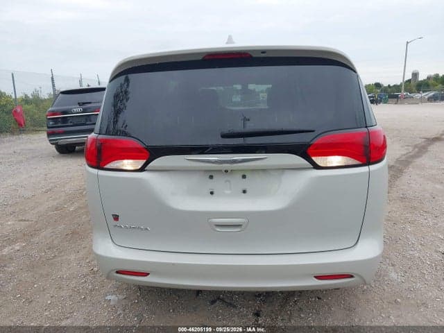 2017 CHRYSLER PACIFICA LX 16