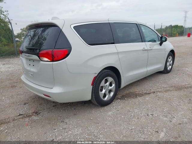 2017 CHRYSLER PACIFICA LX 4