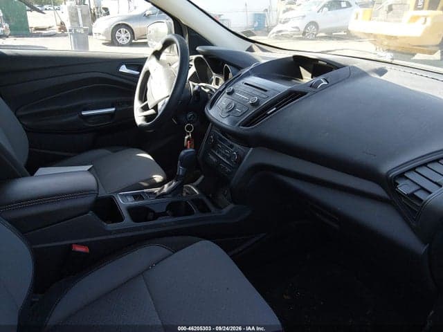 2017 FORD ESCAPE SE 5