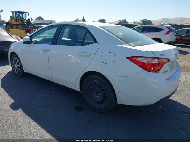 2019 TOYOTA COROLLA LE 3