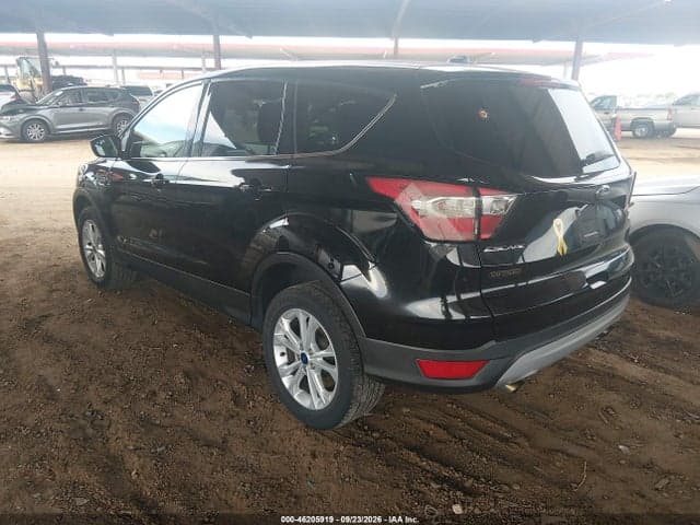2017 FORD ESCAPE SE 3