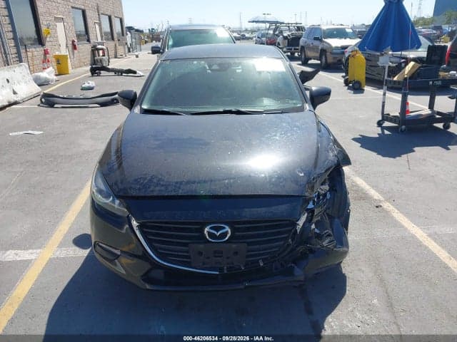 2018 MAZDA MAZDA3 TOURING 12