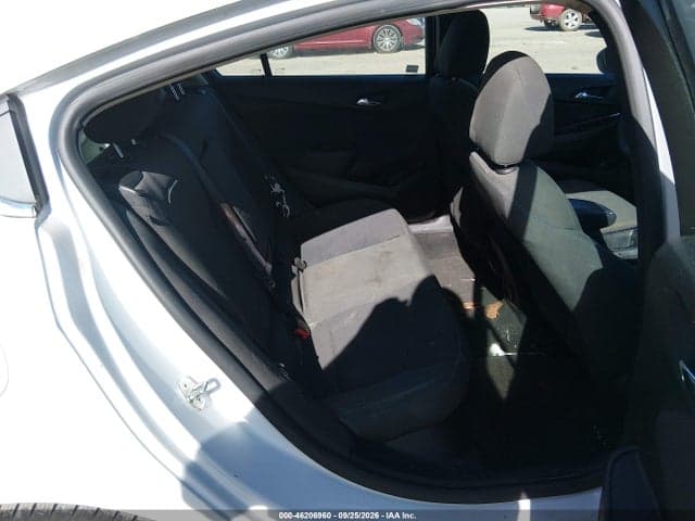 2017 CHEVROLET CRUZE LT AUTO 8