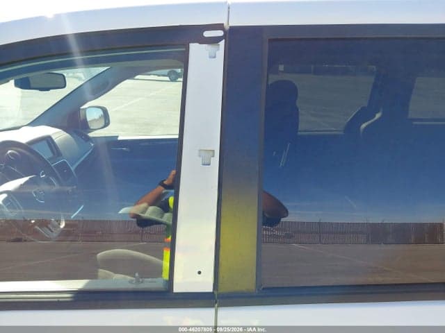 2017 DODGE GRAND CARAVAN SE 12