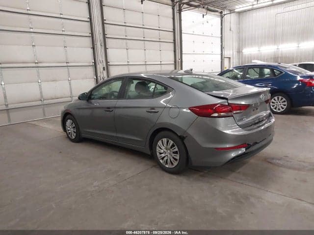 2017 HYUNDAI ELANTRA SE 3