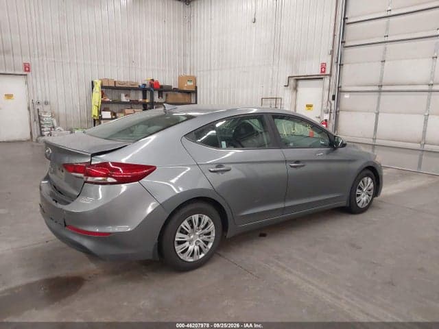 2017 HYUNDAI ELANTRA SE 4
