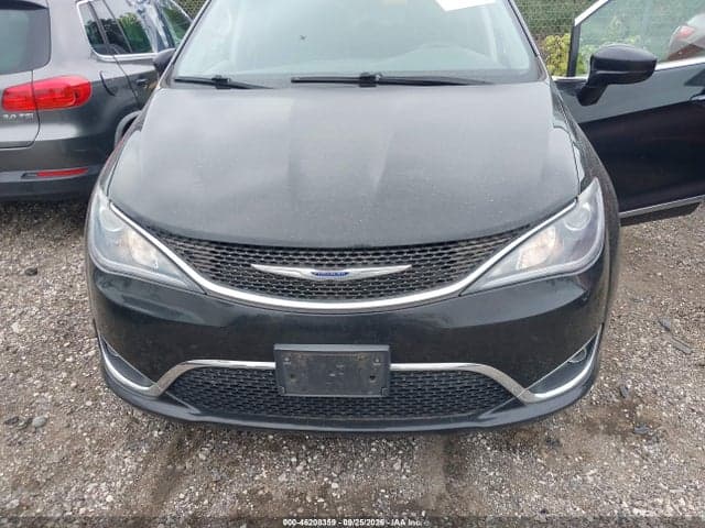 2019 CHRYSLER PACIFICA TOURING L 6