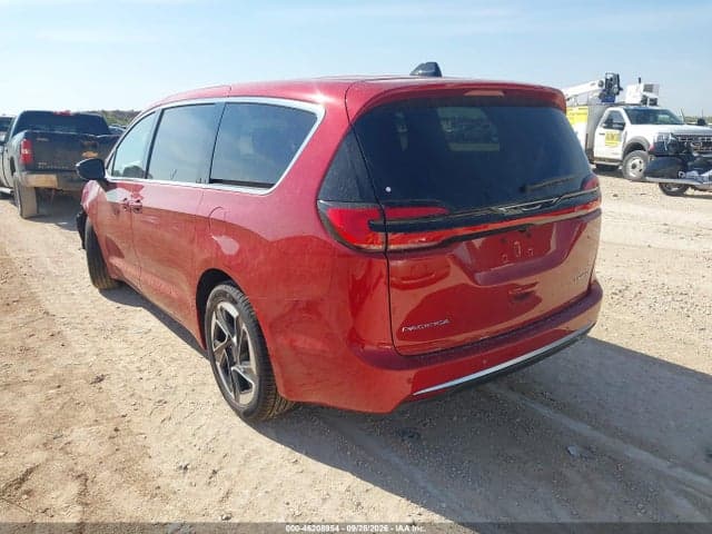 2027 CHRYSLER PACIFICA 3