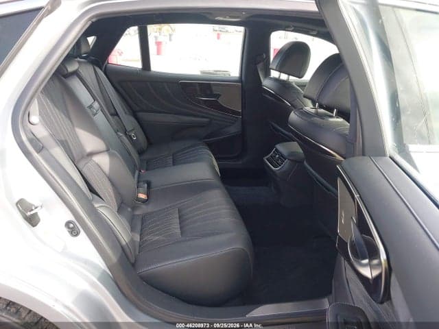 2023 LEXUS LS 500 8