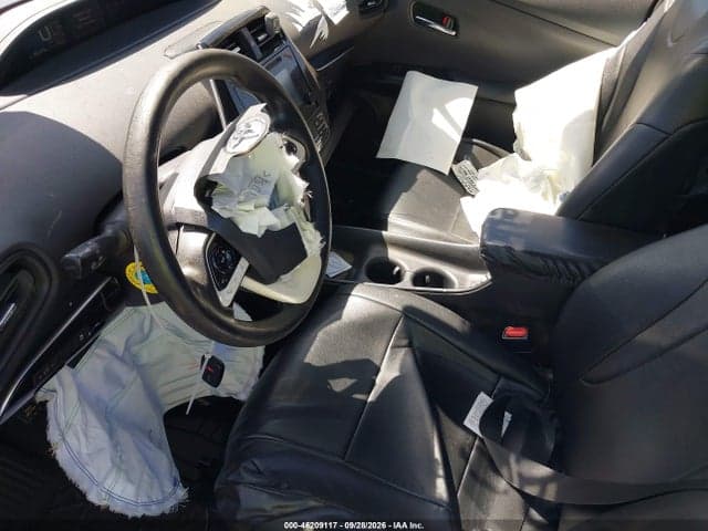 2017 TOYOTA PRIUS TWO ECO 6