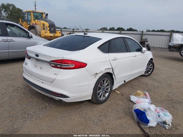2017 FORD FUSION SE 4