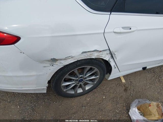 2017 FORD FUSION SE 6