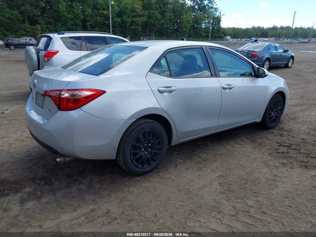2017 TOYOTA COROLLA LE 4