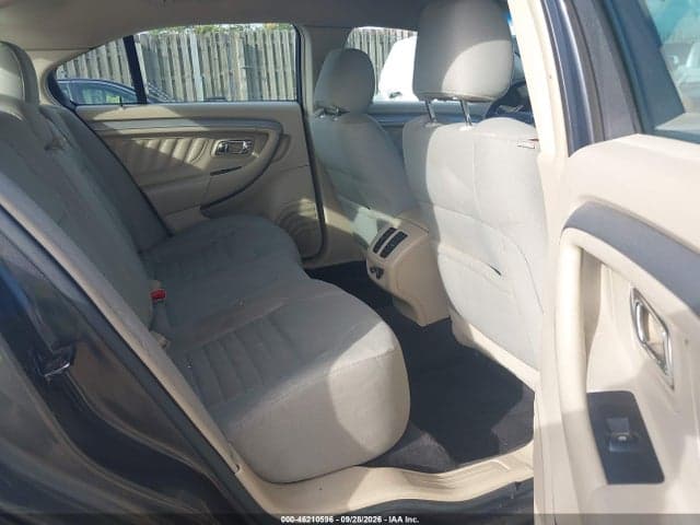 2017 FORD TAURUS SE 8