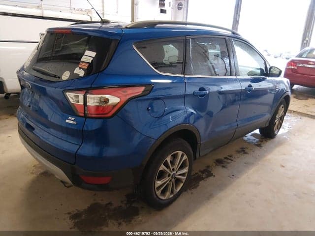 2017 FORD ESCAPE SE 4
