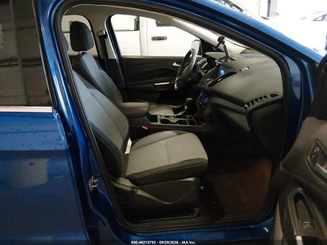 2017 FORD ESCAPE SE 5